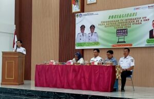 Dinas Pendidikan Sosialisasikan Pemanfaatan Interactive Flat Panel di SMPN 1 Muara Teweh