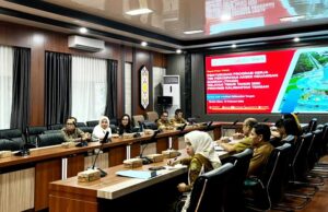 Rapat Pleno TPAKD, Bupati Tekankan Sinergi dan Inovasi Perluasan Akses Keuangan Daerah
