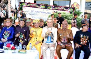 Perkuat Kolaborasi untuk Kemajuan Kalteng, Wakil Bupati Barito Utara Hadiri HUT Pemko dan Kota Palangka Raya