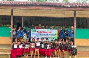 PT Multi Persada Gatramegah Berikan Bantuan Perlengkapan Sekolah Bagi Murid SDN 1 Karamuan