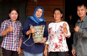 Ketua TP PKK Barito Utara Dorong HAKI Untuk Anyaman Rotan Gunung Purei, Guna Memperkuat Identitas Budaya dan Daya Saing