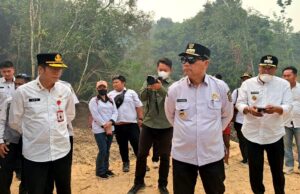 Bupati Barito Utara Sebut Pemasangan Listrik ke Desa Terpencil Lebih Mudah Apabila Akses Jalan Terbuka